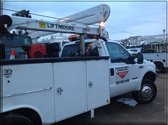 Mobile Mechanic with Liftmoore Crane | MyPowerlineSolutions.com